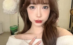 双腿打开揉弄高潮漫画H